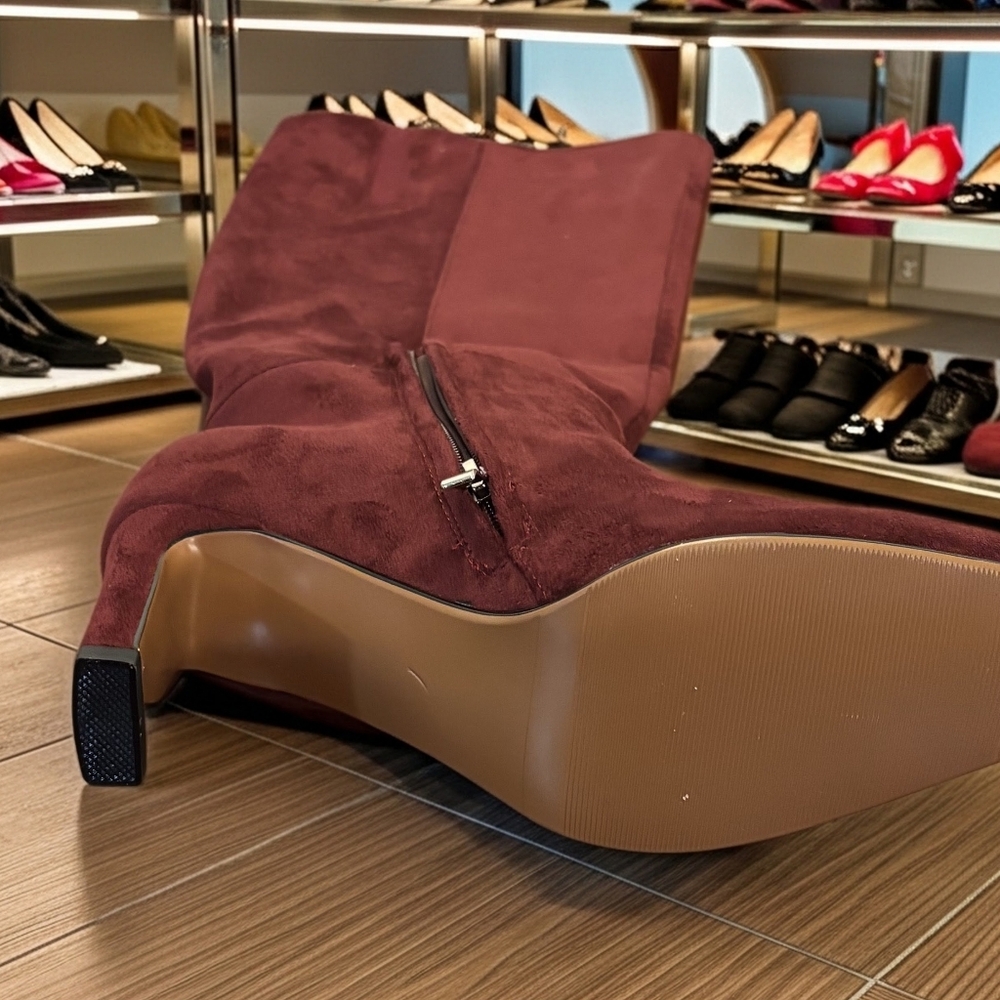 Women's Tall Suede Boot in Burgundy - Unbranded SIZE 7